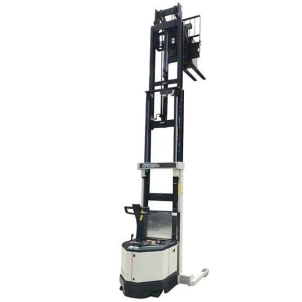 Crown-1.5T-Stacker---Image2