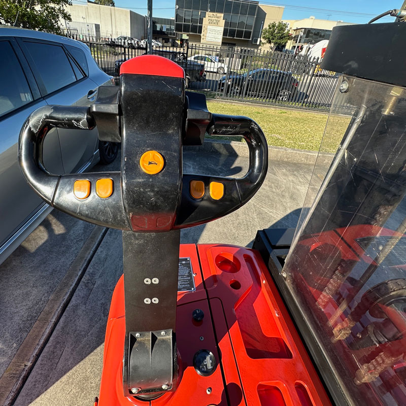 EP-Walkie-Stacker-4