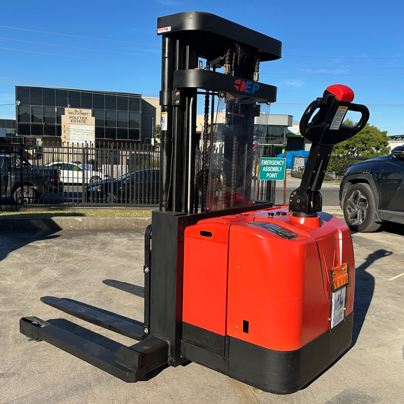 EP Walkie Stacker with Electric Power Steering