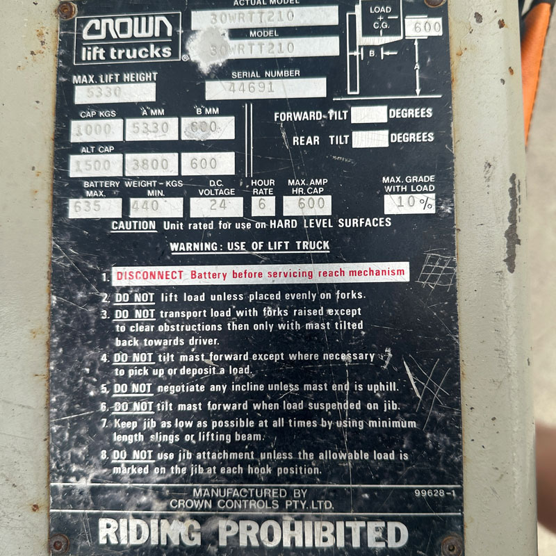 Crown-30WRTT210-5.3m-lift-1